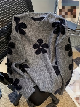 [Elegant Floral Sweater] Plus Size Women's Elegant Floral Sweater | Loose Fit Long Sleeve Pullover with Dark Floral Pattern, Soft Texture Top for Everyday & Formal Outfits - Stylish Knitwear, Seasonal Wardrobe, Breathable Material, Office Wear